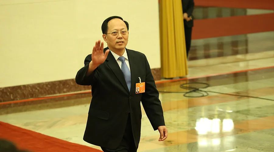  朗斯换帅如换刀见效，新官上任三把火势如虹